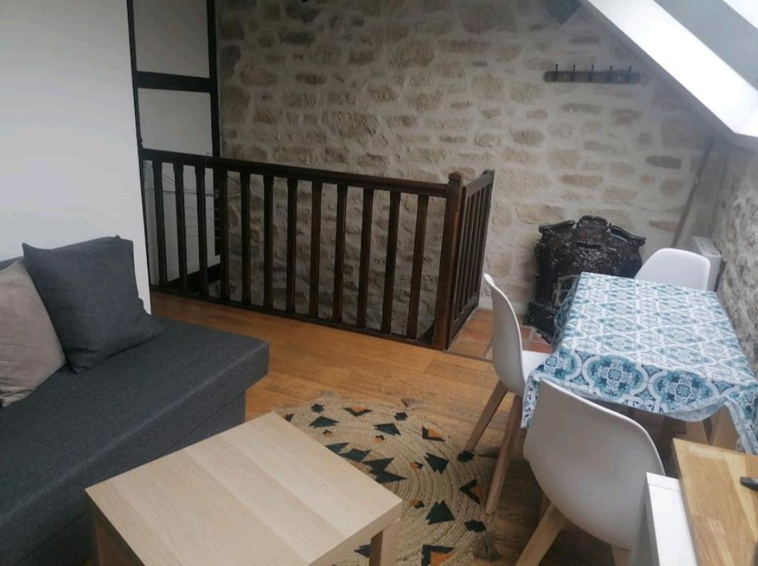 Le Charme De La Pierre Apartment Echarcon ภายนอก รูปภาพ
